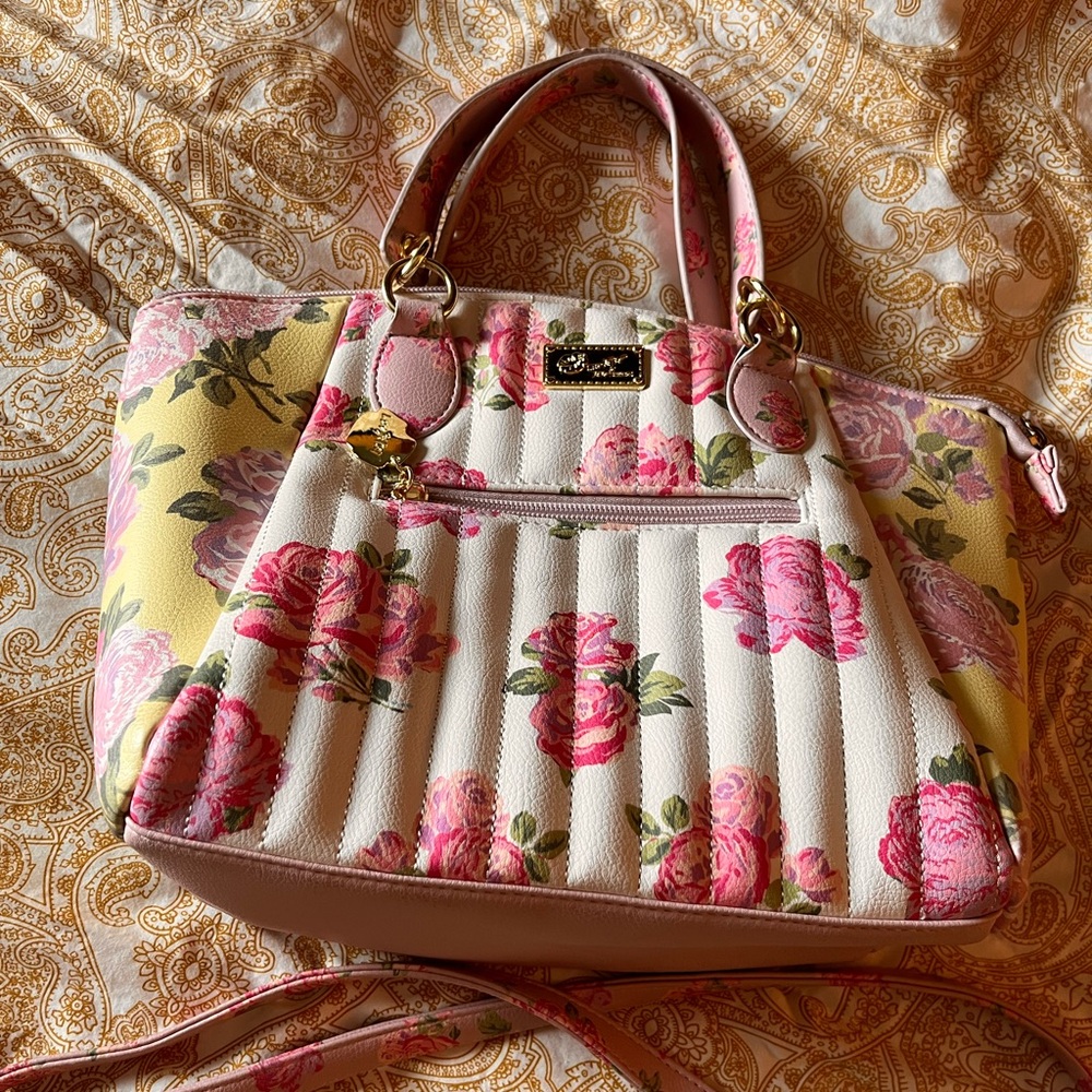 Betsey Johnson handle/shoulder bag